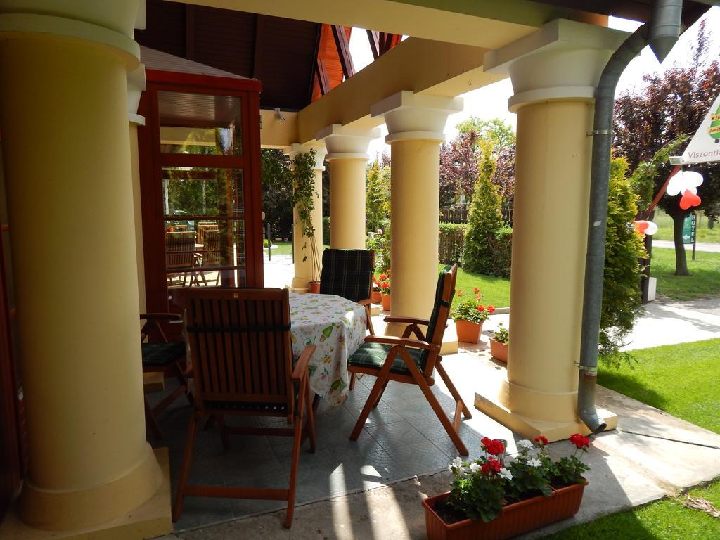 Juniperus Park Hotel Кескемет Екстериор снимка